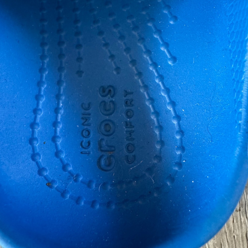 Crocs Fun Lab Baby Shark Clogs Toddler Size C7 Blue Toddler Water Beach Summer - Picture 8 of 8